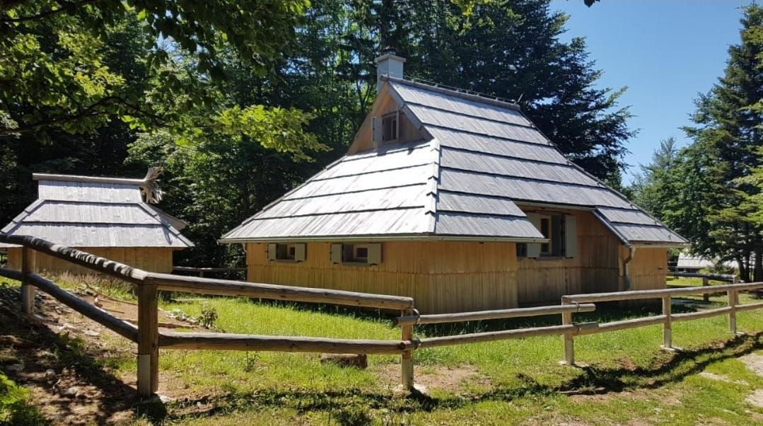 Velika planina · Planina Escape (4)